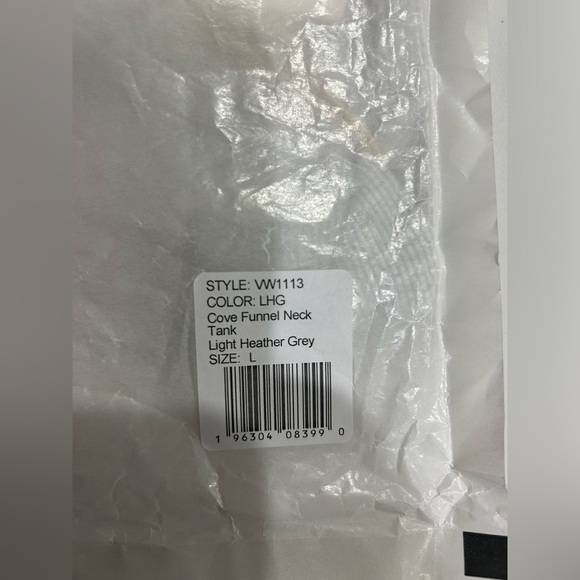 Vuori Women's Large Cove Funnel Neck Tank Light Heather Grey NWT Stretch Knit - Picture 6 of 7